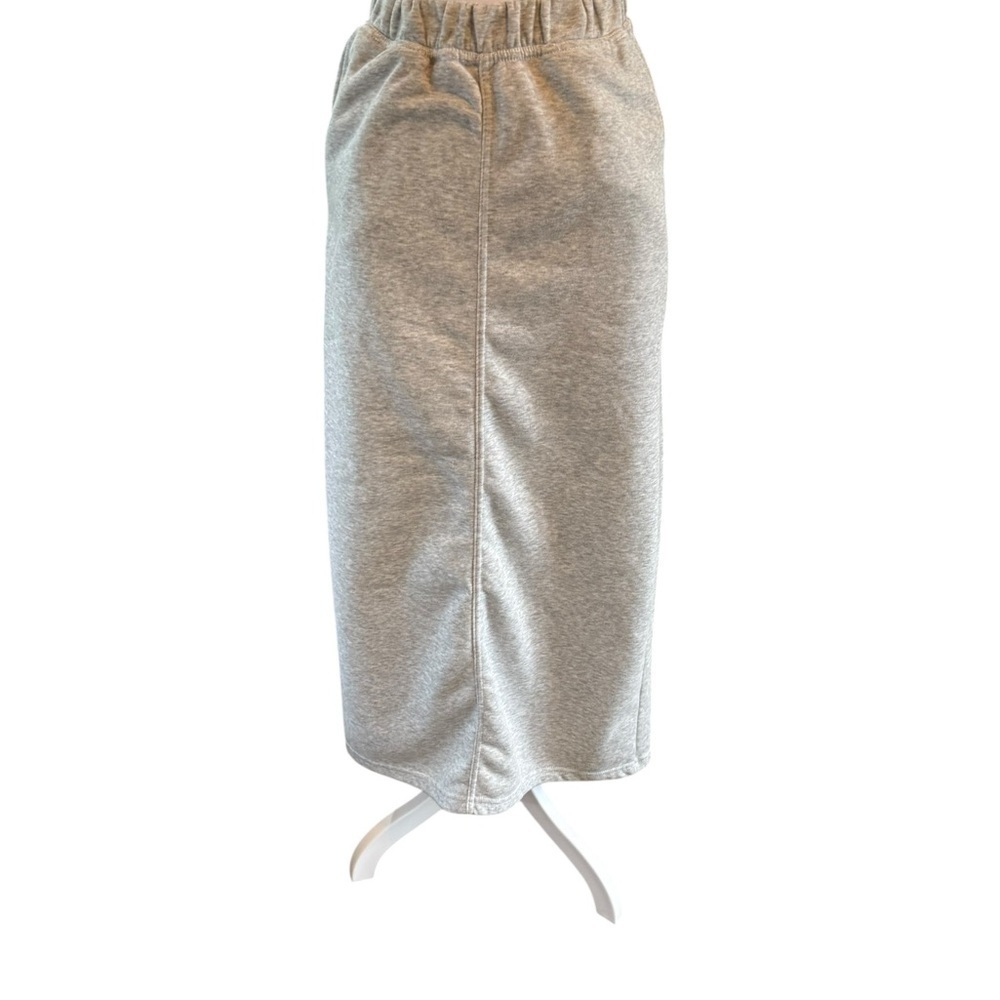 Forever 21 Heather Gray Midi Skirt with slit in back Size Small NWOT
